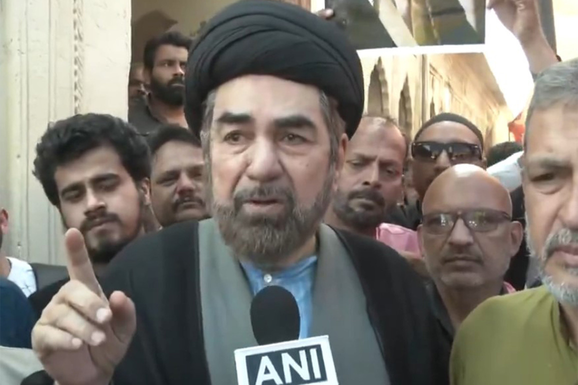Protest held in Lucknow after Jumma prayers over middle east crisis