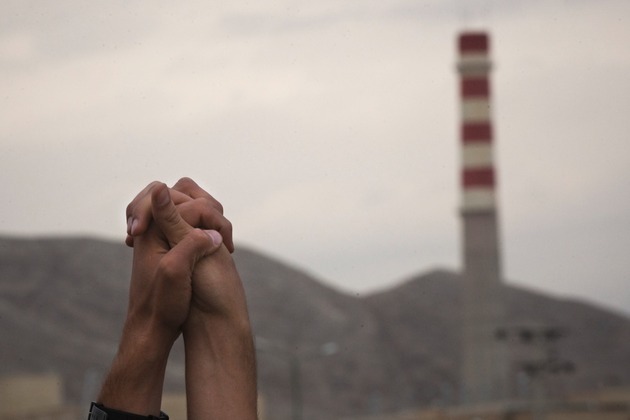 "These are our wealth and belongings": Iran's Sports Minister calls on athletes and artists to form "human chains" around power plants