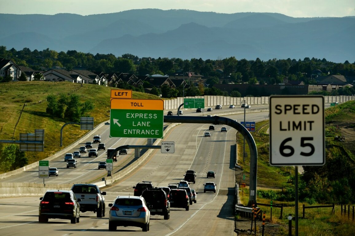 Colorado traffic deaths drop in wake of new hands-free phone law