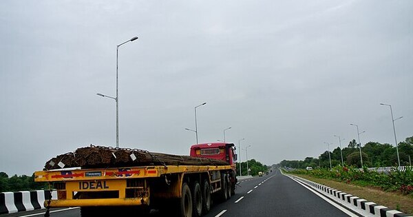 Transportation Department moves to close unsafe CDL schools