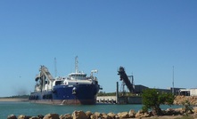 Shiploading at Bing Bong in northern Australia. Image: Carole Mackinney/commons.wikimedia.org