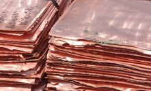 Chile's copper prodution falls 