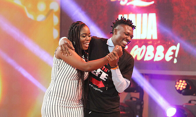 Efe wins Big Brother Naija reality show Efe wins Big Brother Naija reality show