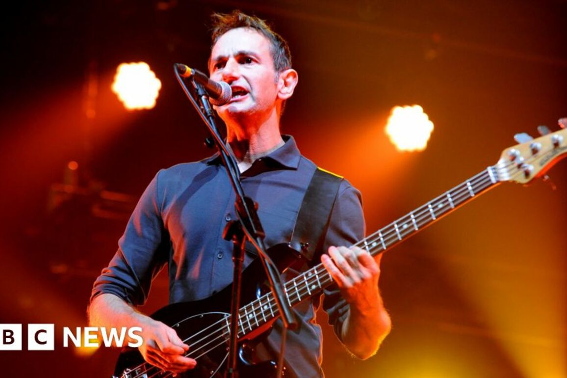 'Ullapool helps me recover from life in rock band James'
