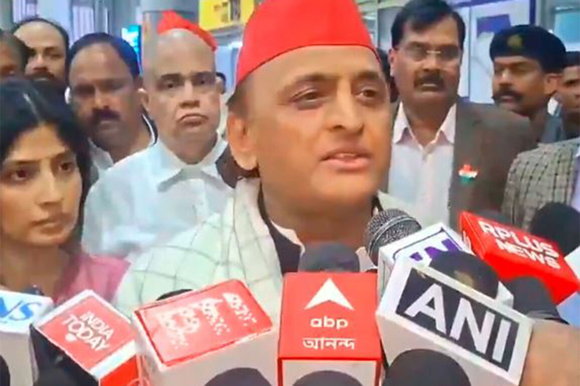 "SIR not for increasing votes, but to cut them": Akhilesh Yadav backs Mamata, accuses BJP of poll manipulation