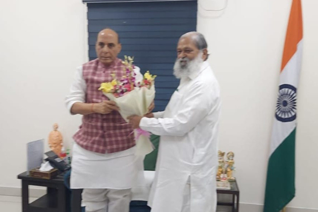 Haryana Minister Anil Vij meets Rajnath Singh, requests allocation of military land for development projects