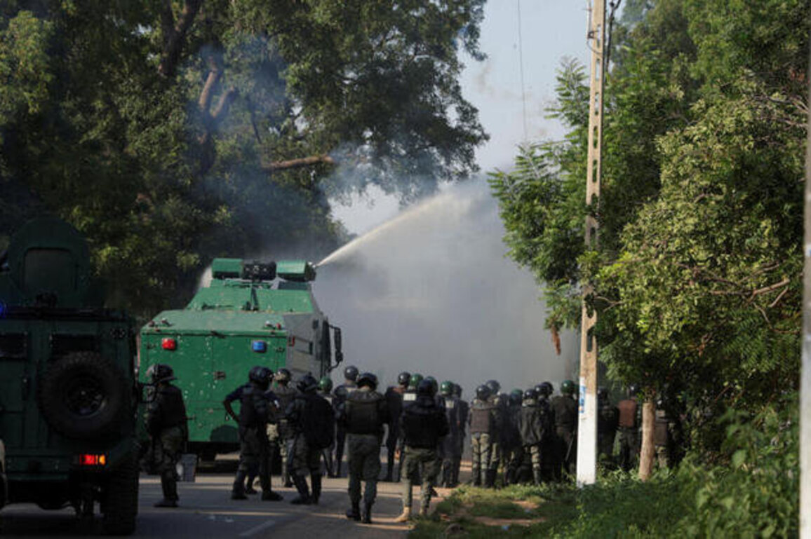 Cameroon protests turn deadly ahead of presidential election results