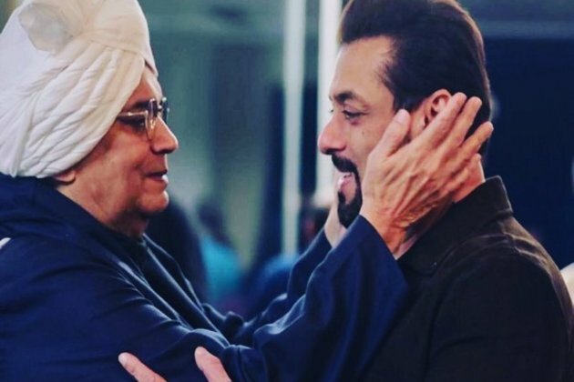 Filmmaker Subhash Ghai thanks Salman Khan for making his birthday special