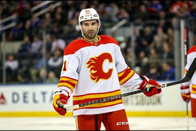 Flames, Red Wings both looking to gain traction