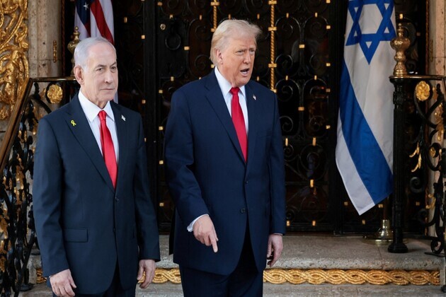 "I'll make a decision at the right time": Trump says end of Iran war will be "mutual" with Netanyahu