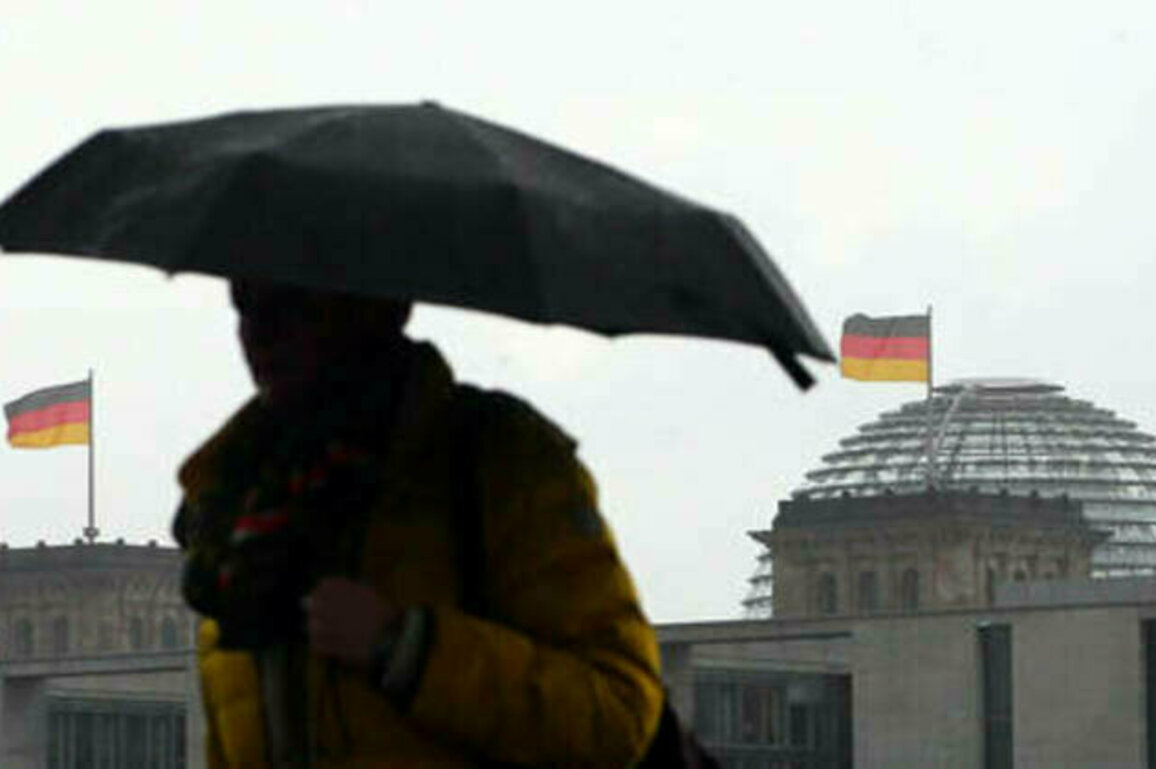 Germany faces third year of zero growth - media
