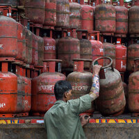 "Avoid panic booking": IndianOil appeals to consumers over advance LPG refill requests