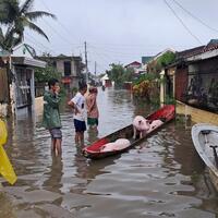 Storm-stricken Philippines bracing for Super Typhoon Fung-wong
