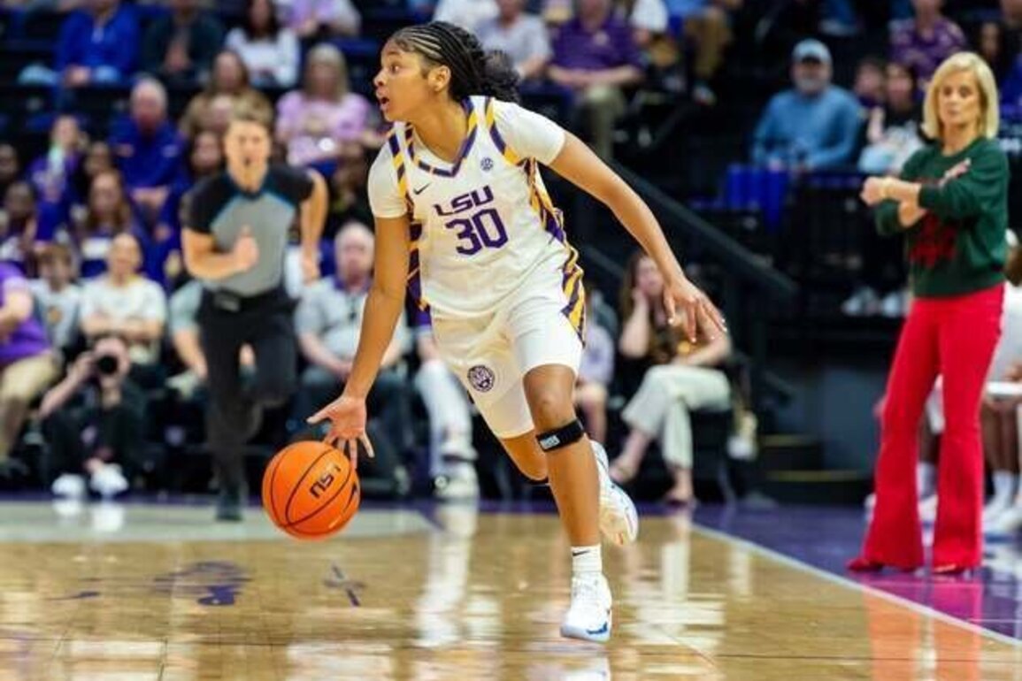 Women's Top 25 roundup: No. 6 LSU handles Florida to win fifth in a row