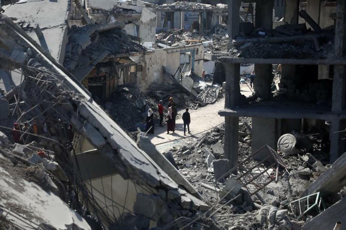 Mideast in Pictures: Survive another day in Gaza