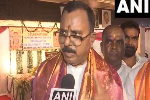 Congress MP Mallu Ravi expresses condolences towards victims of Sangareddy pharma factory accident