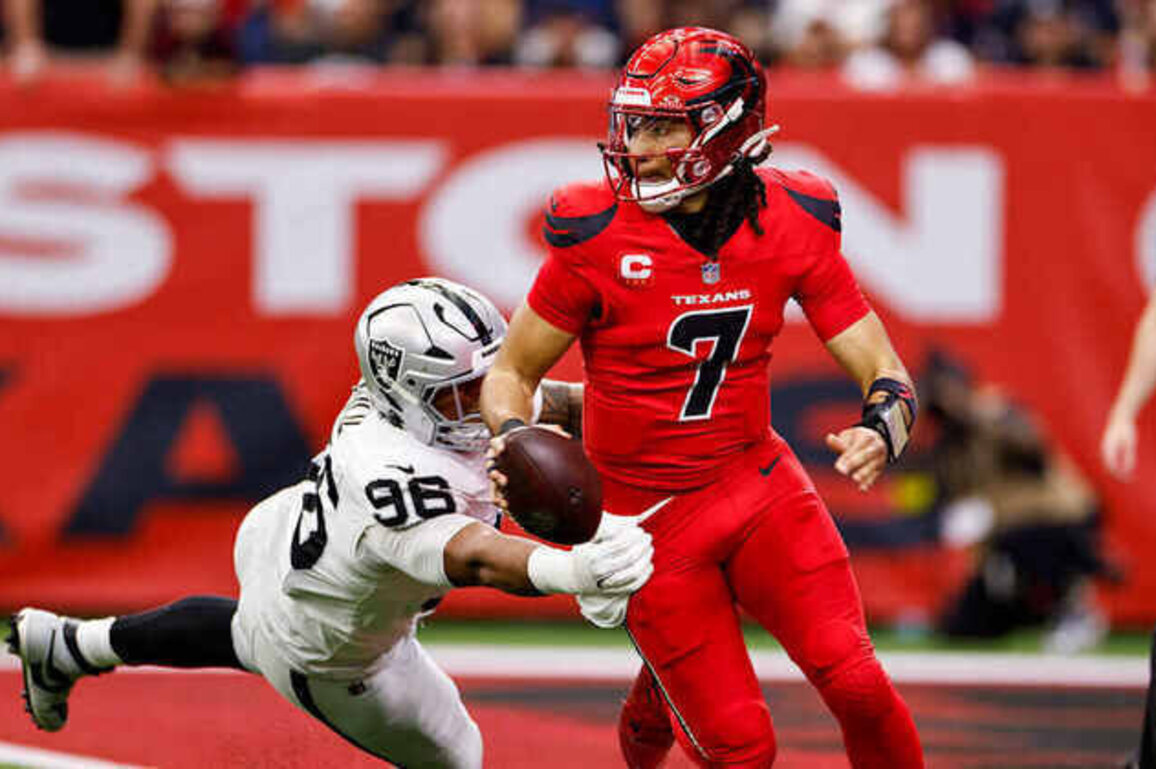 Raiders pelean hasta el final en Houston con un Jeanty inspirado