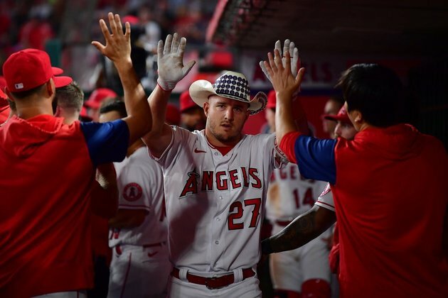 Mike Trout goes deep as Angels down Athletics