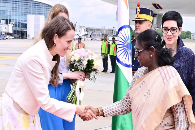 "Visit marks important milestone": President Murmu arrives in Romania on State Visit