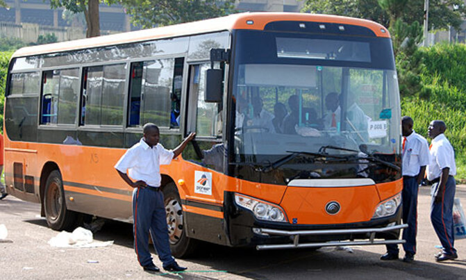 Pioneer Bus introduces pay cards Pioneer Bus introduces pay cards