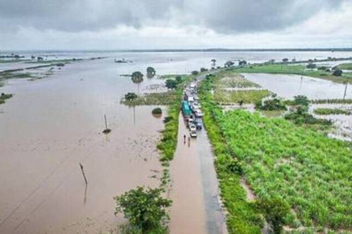 Catastrophic floods hit Mozambique (VIDEO)