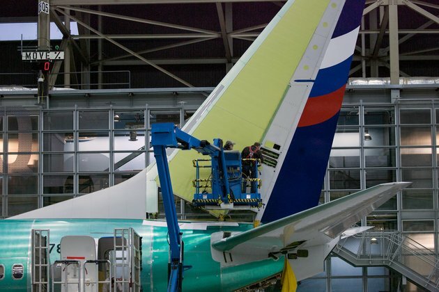 Older Boeing 737 Jets Grounded After Cracks Found