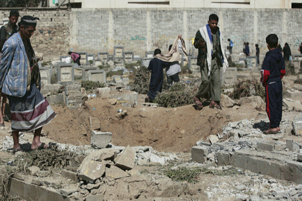 Houthis: 12 killed, 30 injured in U.S. air strikes in Yemen's capital
