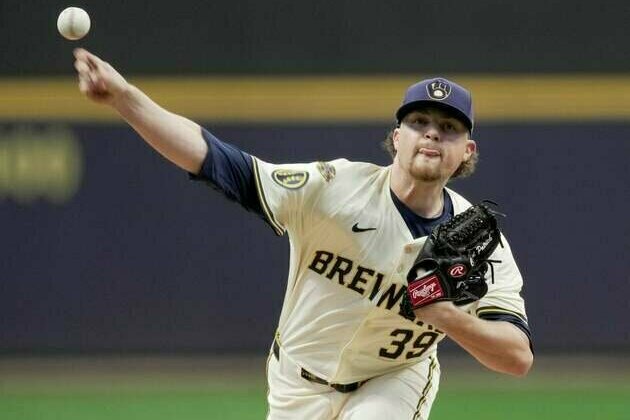 Brewers hope first late-inning rally kickstarts hot streak
