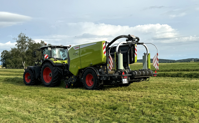 Another layer of baling development for Claas Uniwrap
