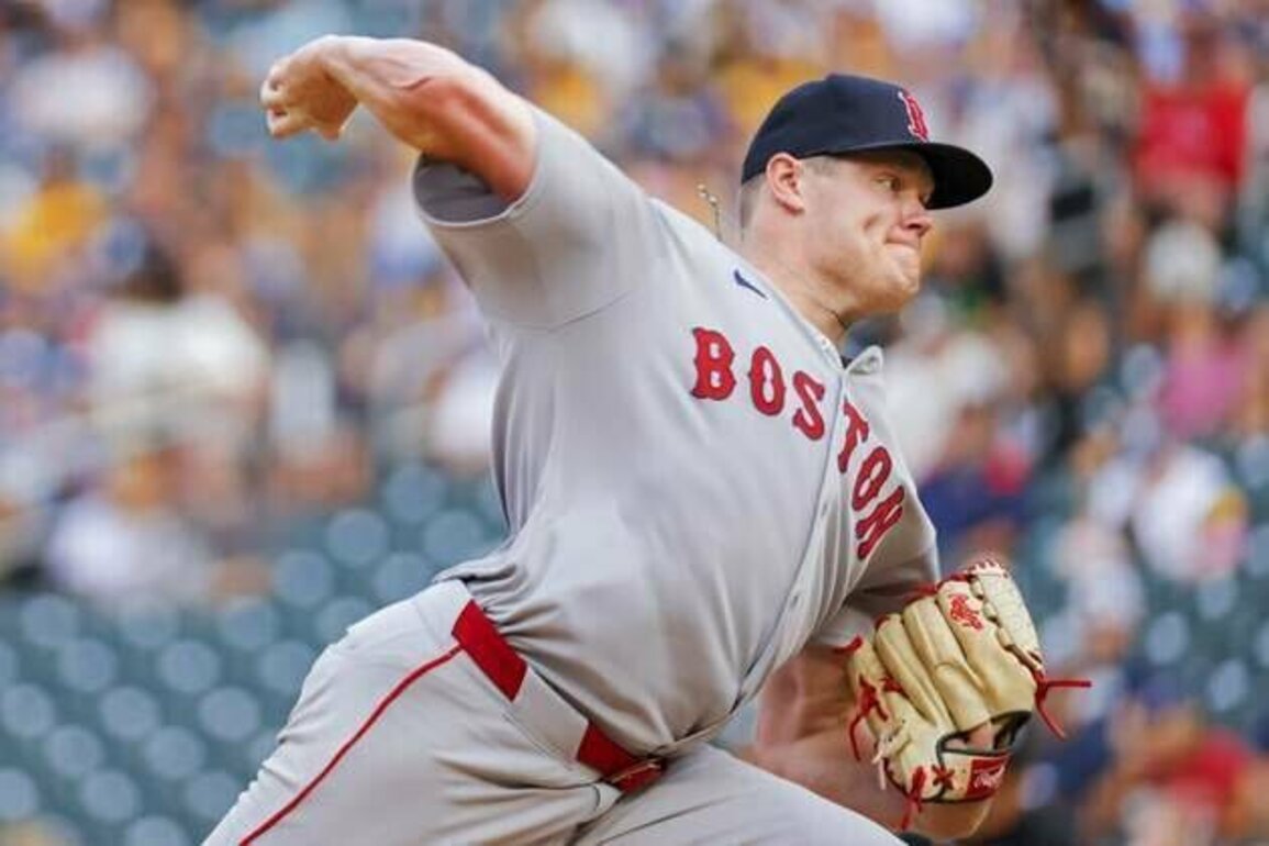 Red Sox place RHP Richard Fitts (arm) on 15-day IL
