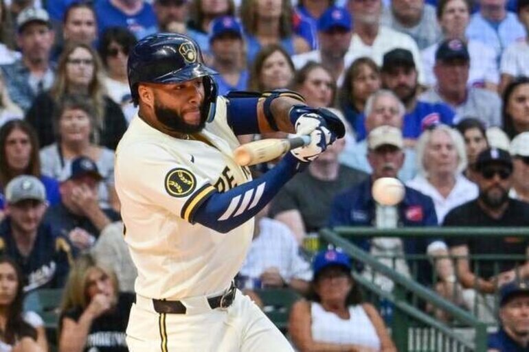 Jackson Chourio sparks Brewers' comeback win over Cubs
