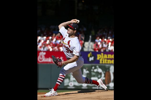 Jordan Walker helps Cardinals edge Reds to wrap up season