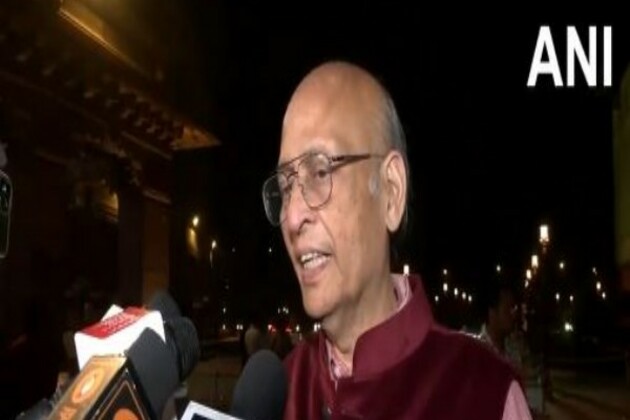 "Chances that judiciary will declare it unconstitutional": Abhishek Manu Singhvi on Waqf Amendment Bill 2025