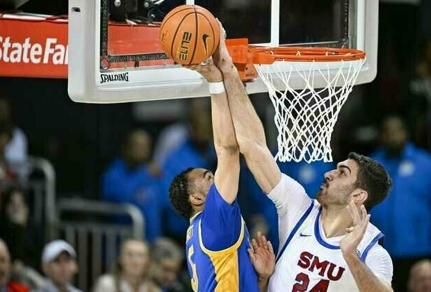 Samet Yigitoglu's double-double helps SMU beat Pitt