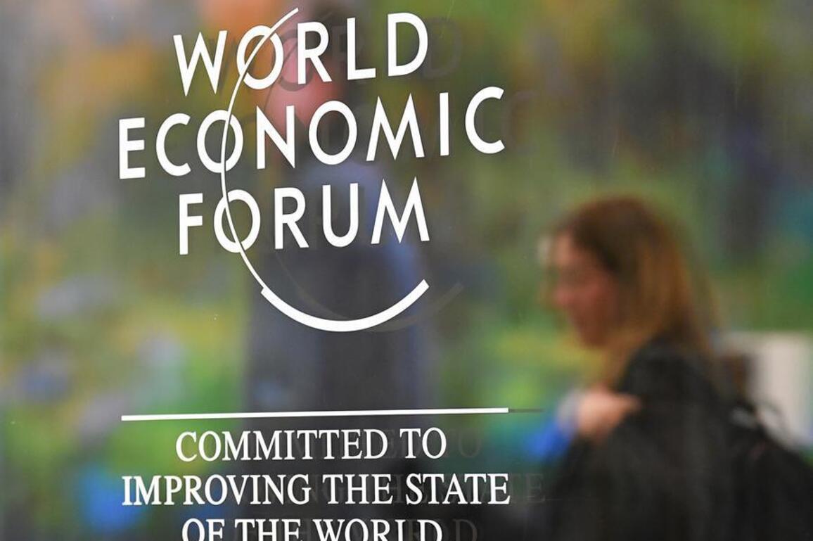 Interview: World Economic Forum director calls for broad dialogue, cooperation to unlock AI's full potential