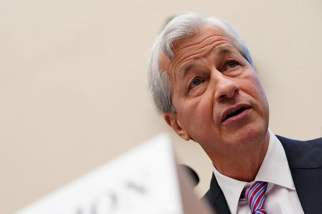 US bank chief regrets Communist party jibe
