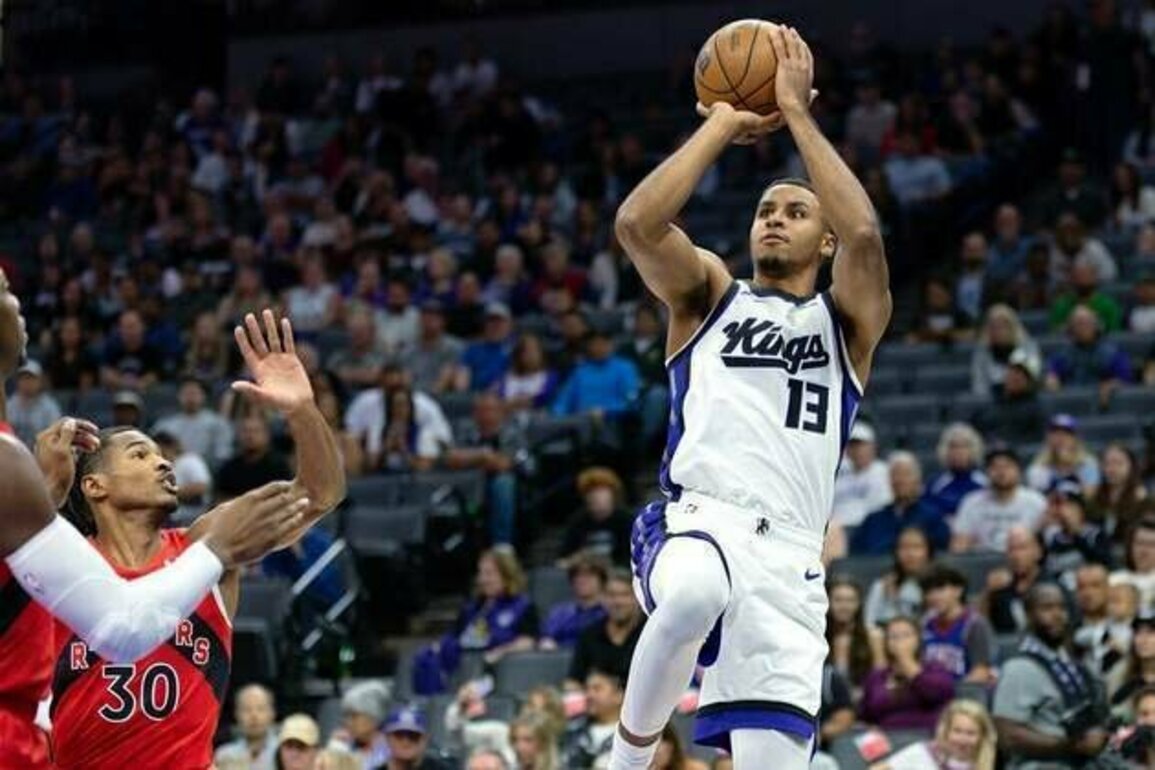 Kings F Keegan Murray (thumb) expected to miss 4-6 weeks