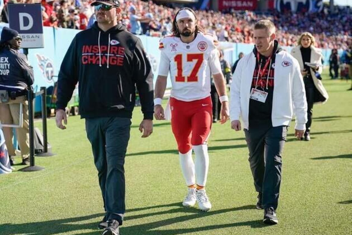 Report: Chiefs sign QB Shane Buechele as Gardner Minshew lands on IR