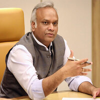 "RSS said education unaffordable, admission of Modi govt failure"; Karnataka Minister Priyank Kharge