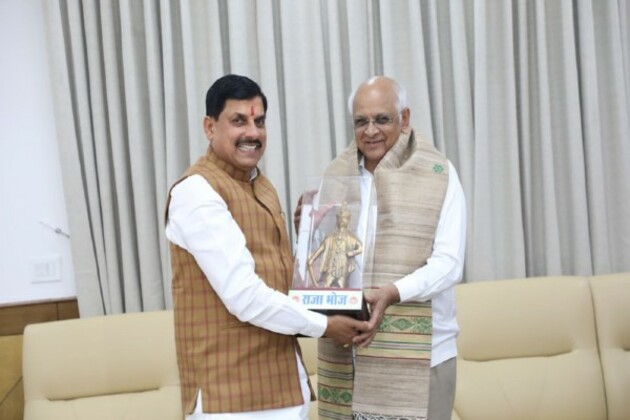 Gujarat CM undertakes one-day visit to MP, says Gujarat become synonym to "holistic development"