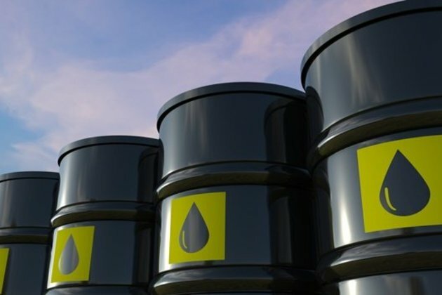 US oil giants to keep a lid on spending even as profits surge