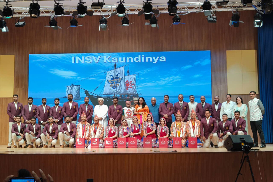 Indian diaspora in Oman hosts grand welcome for INSV KAUNDINYA crew