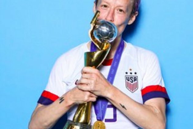 Confetti and chants of &#039;equal pay&#039; greet US World Cup winners