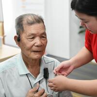AI-powered hearing aids bring clearer sound to China's elderly