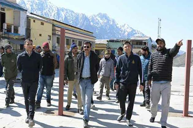 Uttarakhand Chief Secretary visit Kedarnath Dham, reviews Chardham Yatra preparations