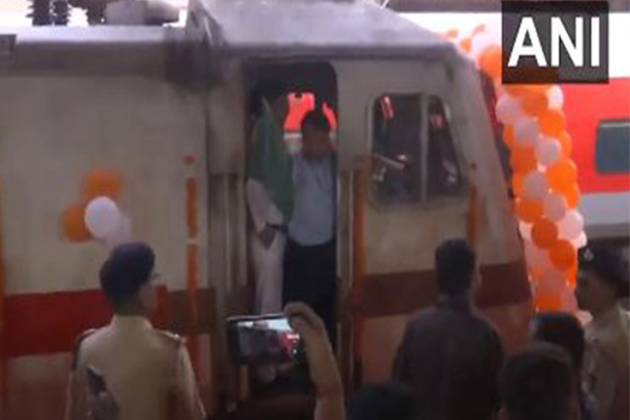Maharashtra: CM Fadnavis flags off Bharat Gaurav Yatra train to commemorate Shivaji Maharaj's 351st coronation anniversary