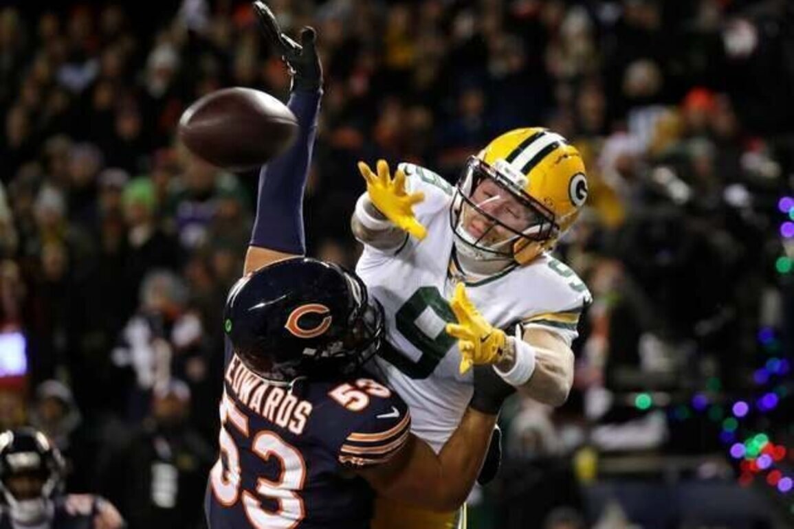 Packers-Bears in prime time anchors NFL wild-card weekend
