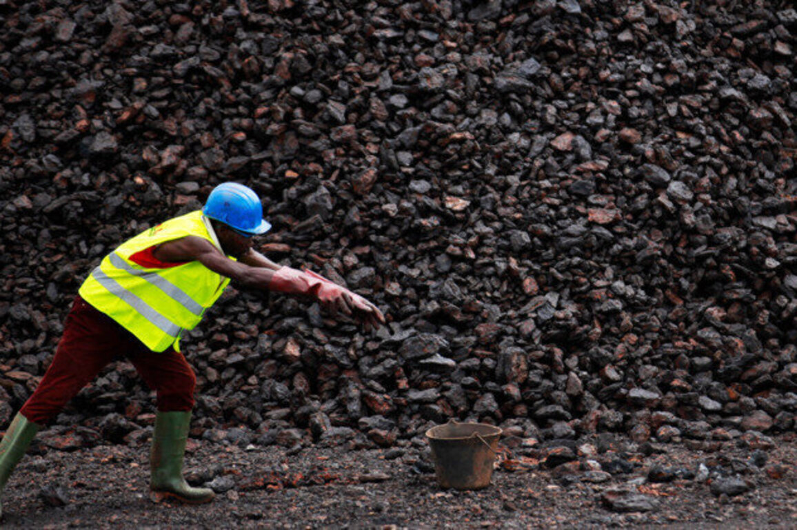 South African miners to bid for manganese export terminal concession