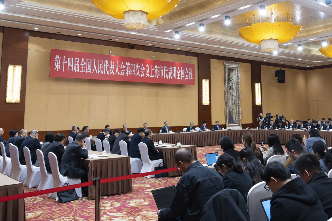 (TWO SESSIONS) CHINA-BEIJING-NPC-SHANGHAI DELEGATION-GROUP MEETING (CN)