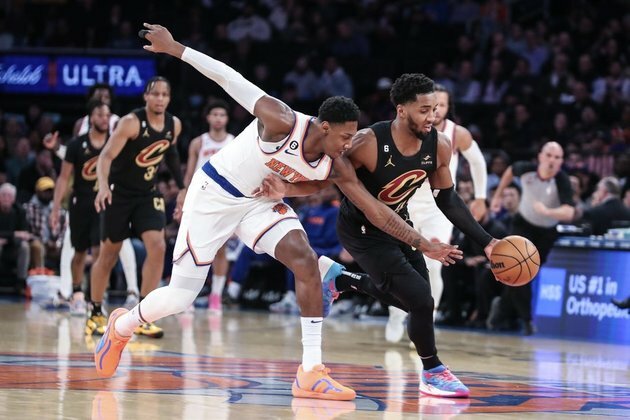 Julius Randle scores 36 as Knicks knock off Cavs
